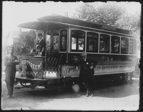 Image of Plainfield trolley from early 1900s. 